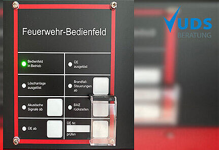 Feuerwehr-Bedienfeld_lang_UDS.jpg Feuerwehr-Bedienfeld_lang_UDS.jpg