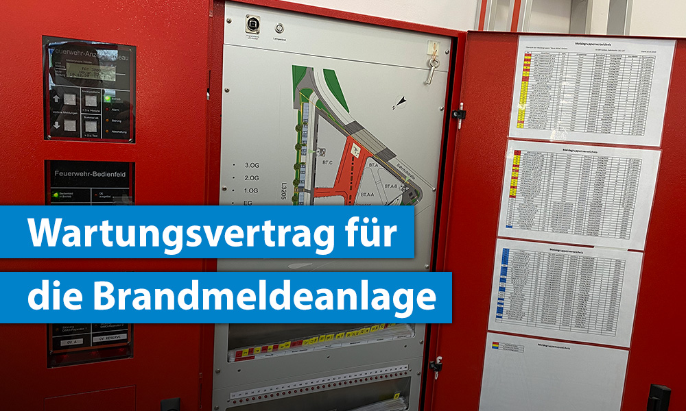Feuerwehrbedienfeld und Feuerwehrlaufkarten einer Brandmeldeanlage
